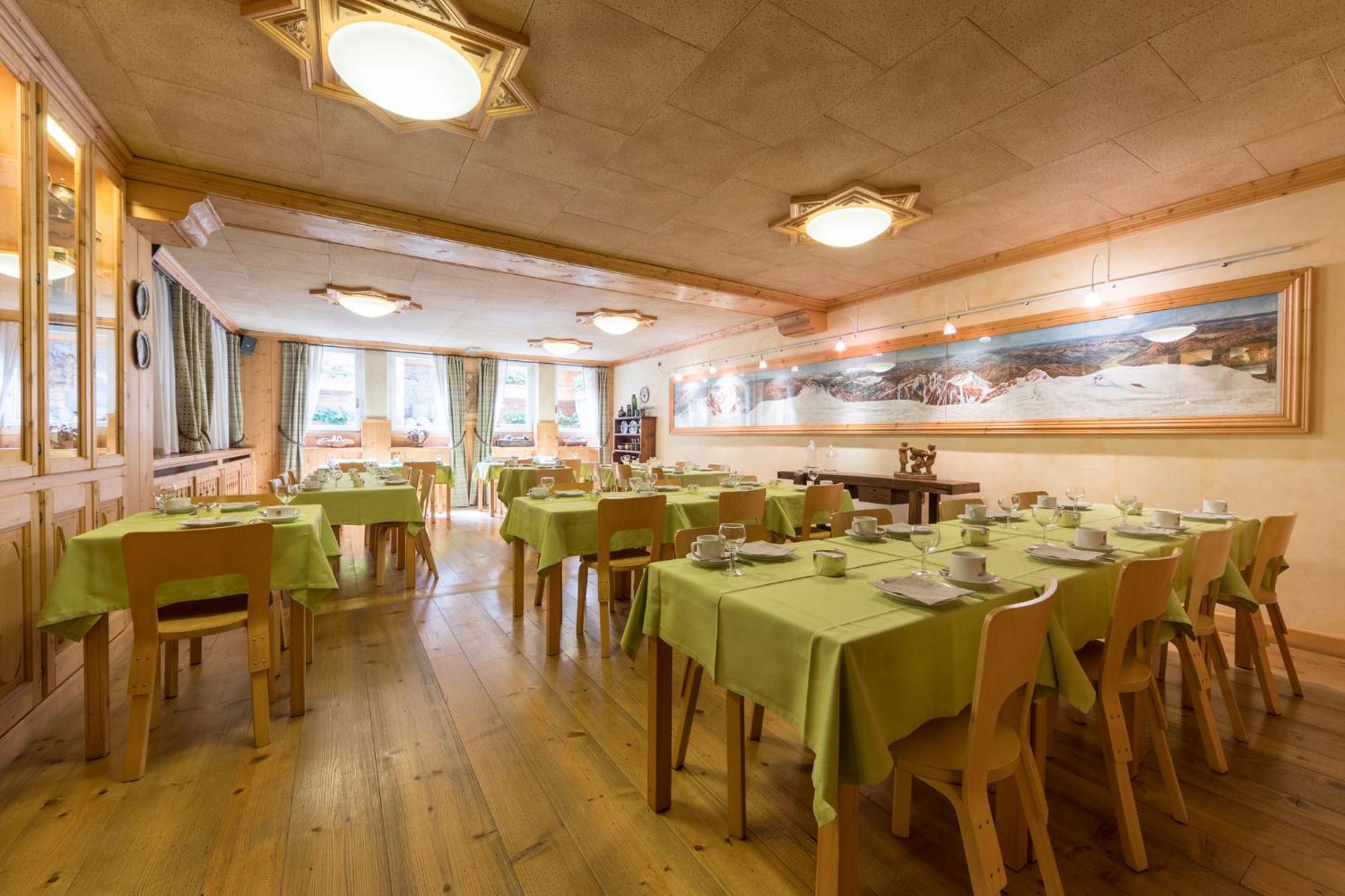 Hotel Bouton D'Or - Courmayeur Exterior foto