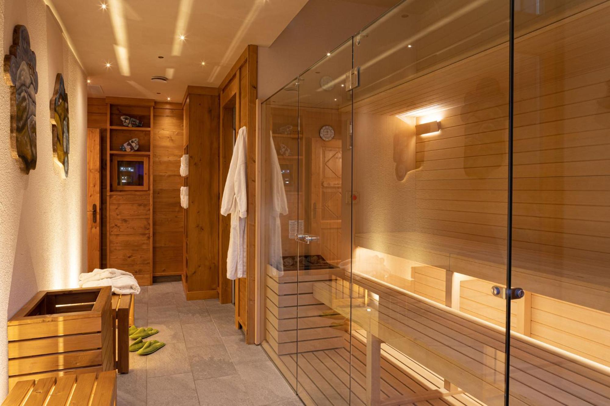 Hotel Bouton D'Or - Courmayeur Exterior foto