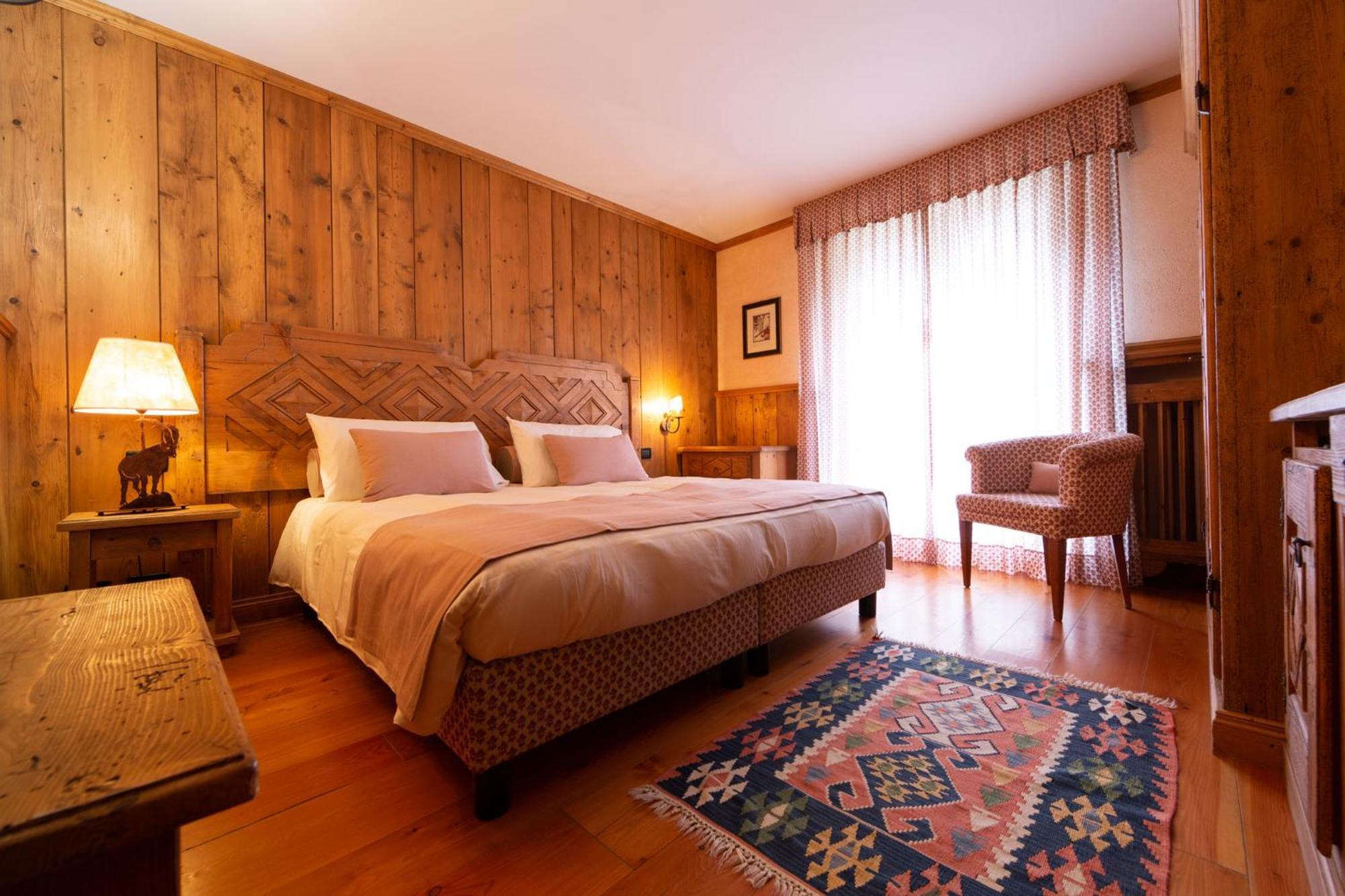 Hotel Bouton D'Or - Courmayeur Exterior foto